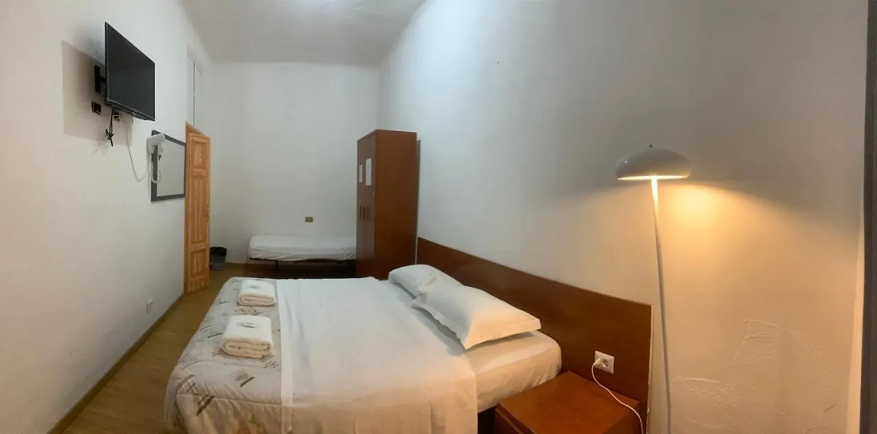 Roma Paradise Inn