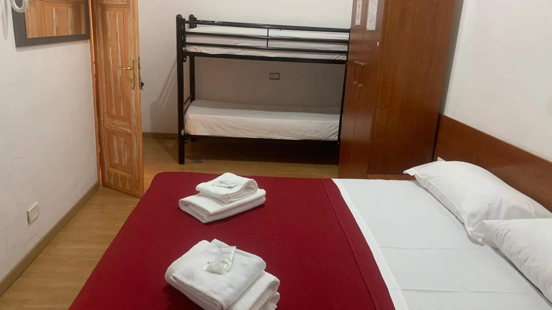Pensionat Roma Paradise Inn