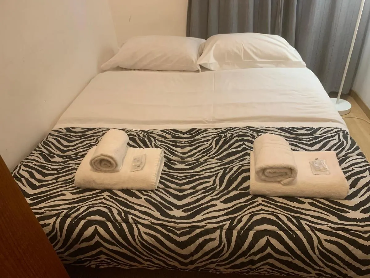 Roma Paradise Inn 0*, Řím